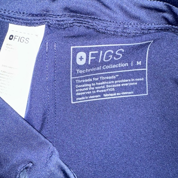 Figs scrubs set - Picture 8 of 8